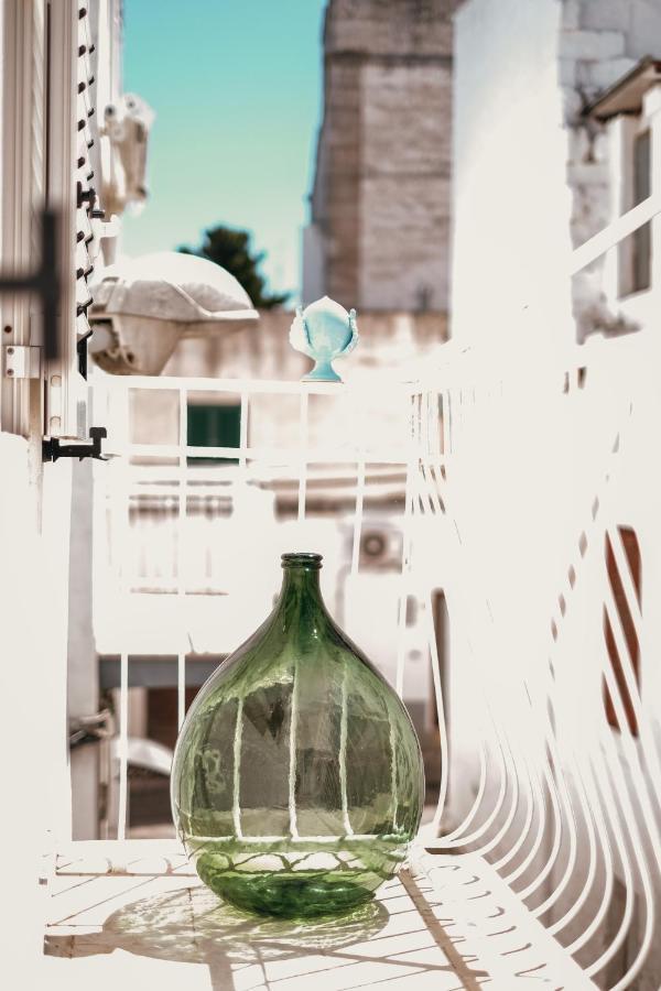 Tetti Bianchi - Deva'S Suite Home أوستوني المظهر الخارجي الصورة